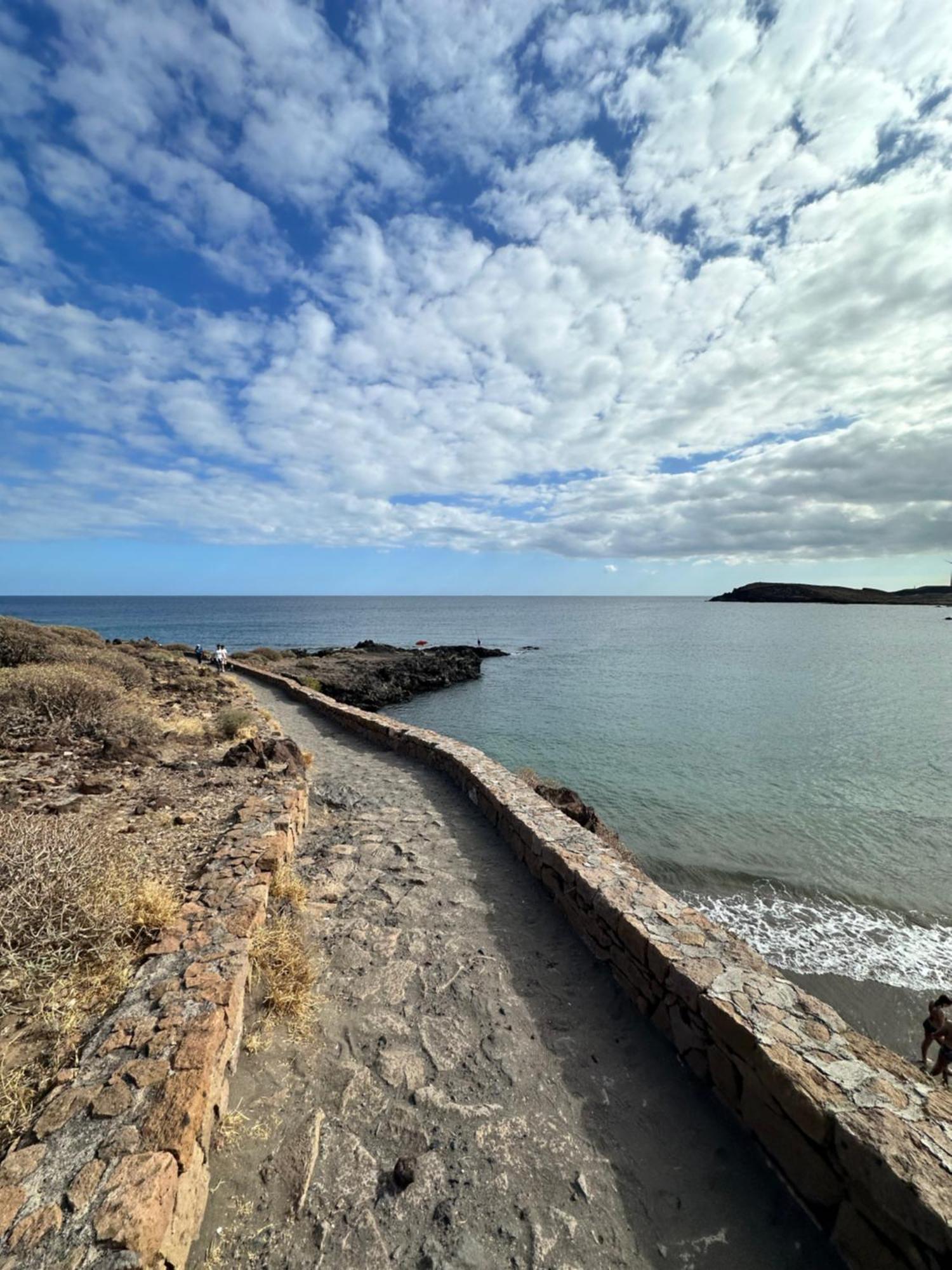Julia Ancor Beach Abades  Luaran gambar
